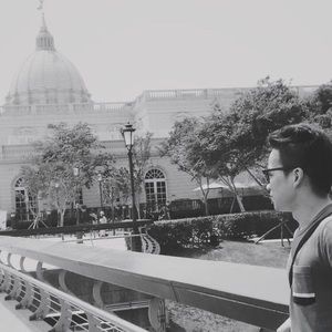 Meet your Posher, Hiro